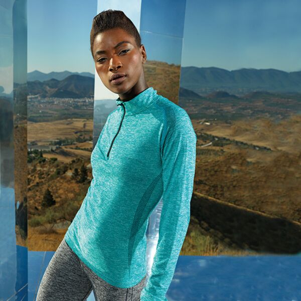 Women's TriDri® seamless '3D fit' multi-sport performance zip top Thumbnail